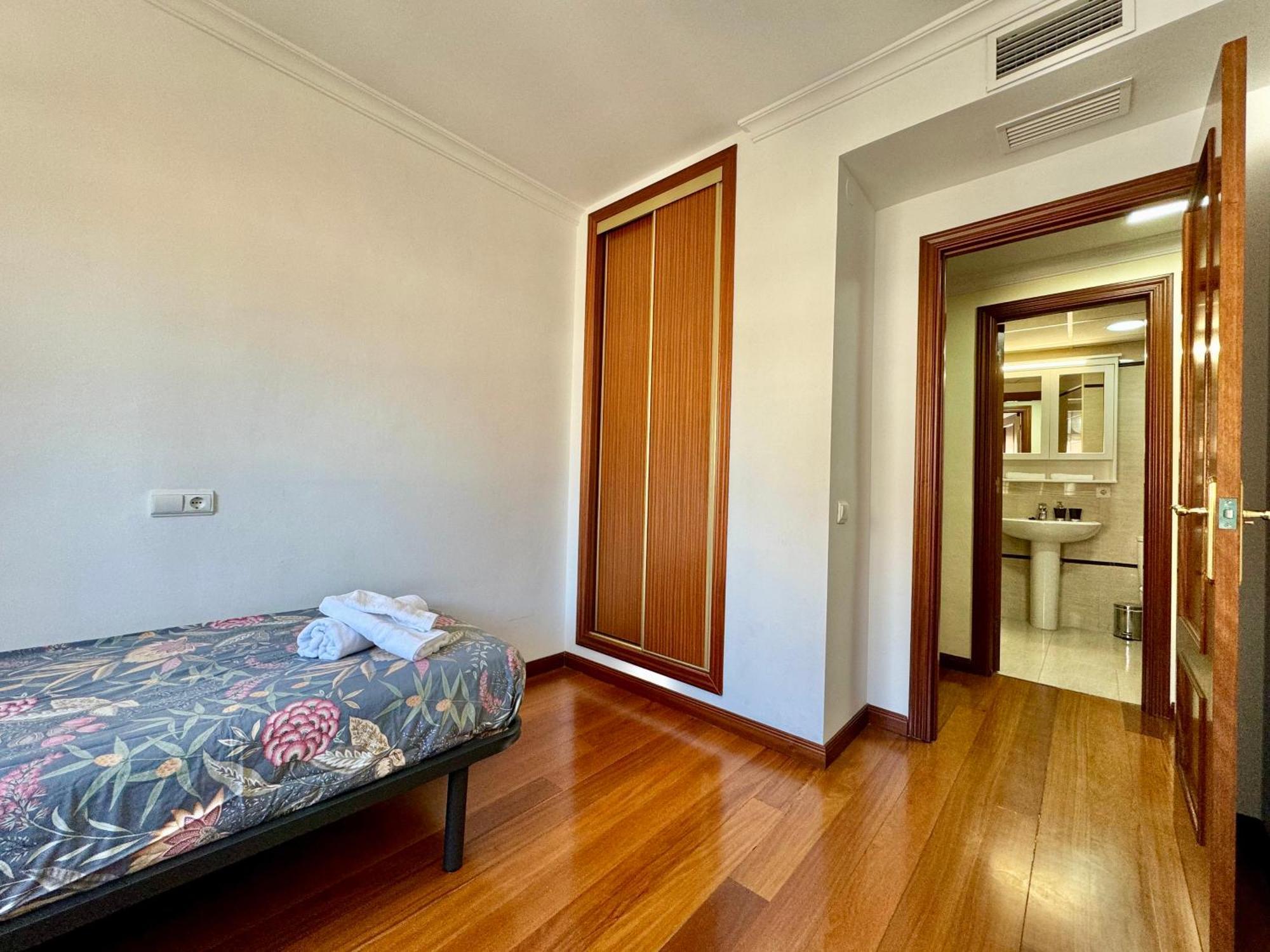 Lujoso Piso Centro Aparcamiento Privado, Terraza & Ac Apartment มาลากา ภายนอก รูปภาพ